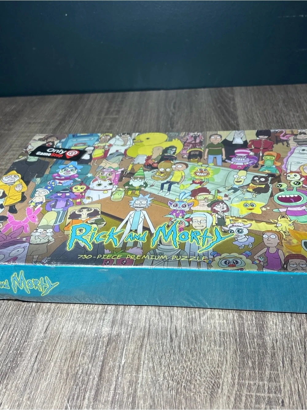 Rick and Morty Friends and Family Puzzle 750 Pieces - Gamestop Exclusive